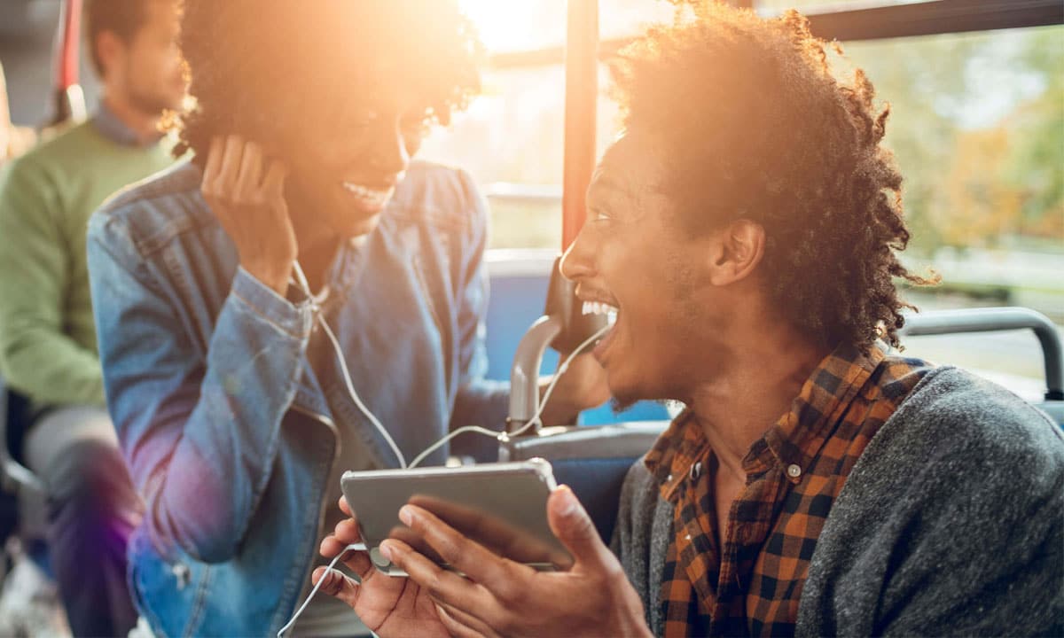 10-dicas-infalíveis-para-atrair-mais-ouvintes-para-sua-rádio-online