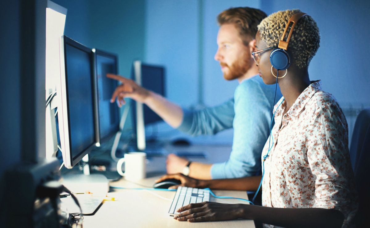 Pesquisa de concorrentes de rádio online